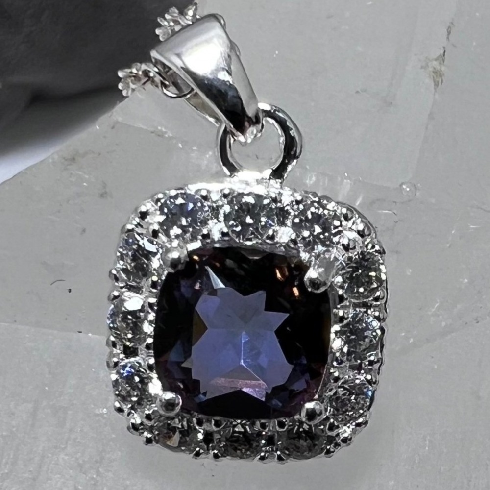 Avon Sterling Silver Mystic Quartz Cushion Cut Halo Pendant Necklace 925